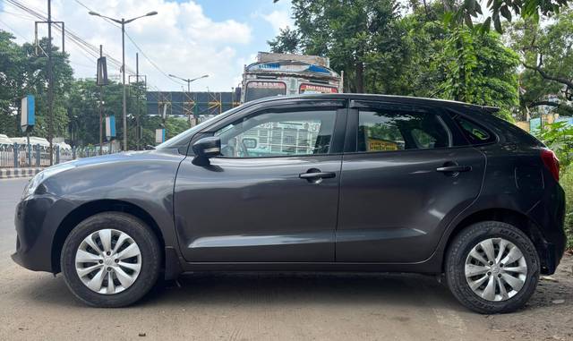 https://images10.gaadi.com/usedcar_image/4590854/original/processed_0380864e95e56a03d9bc77b628f4fc8c.jpg?imwidth=6400
