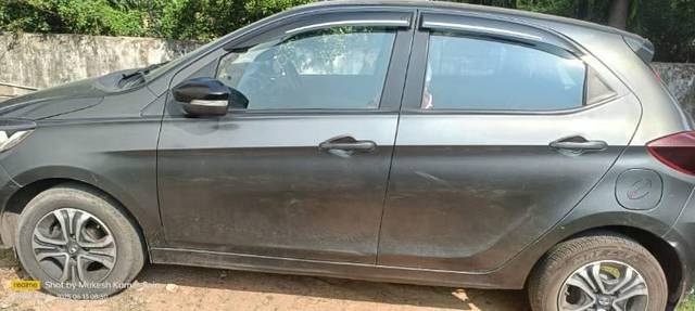 https://images10.gaadi.com/usedcar_image/4590873/original/processed_83dae754-87e0-4088-bb57-d763dcc958c4.jpg?imwidth=6400