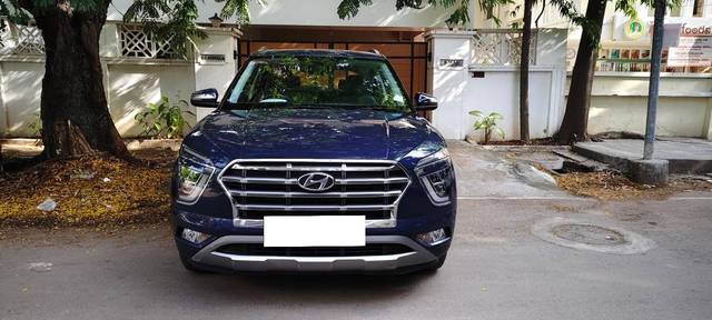 https://images10.gaadi.com/usedcar_image/4590876/original/processed_de4f7ff6b5a43bc90355a8505d8b2a72.jpg?imwidth=6400