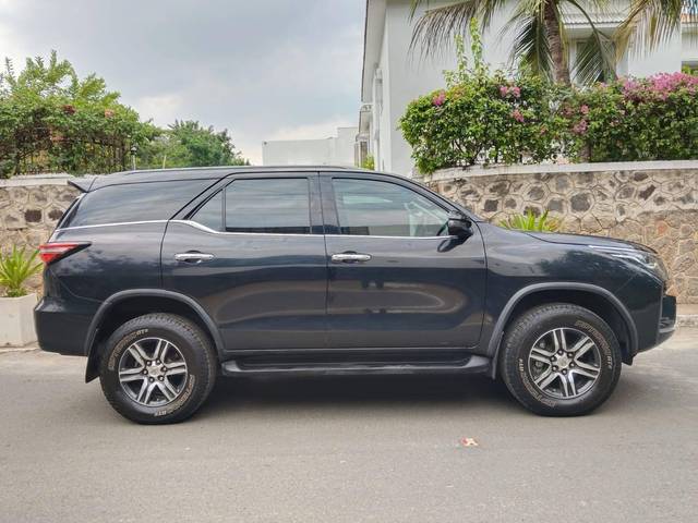 https://images10.gaadi.com/usedcar_image/4590894/original/processed_a24268c4e7b702ac5a75c0fb290fa36c.jpg?imwidth=6401