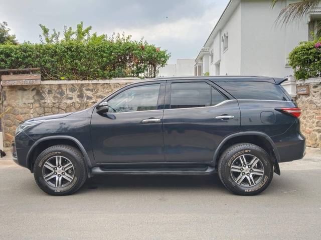 https://images10.gaadi.com/usedcar_image/4590894/original/processed_c4a48fcd76d34e317214359a896fe2ce.jpg?imwidth=6402