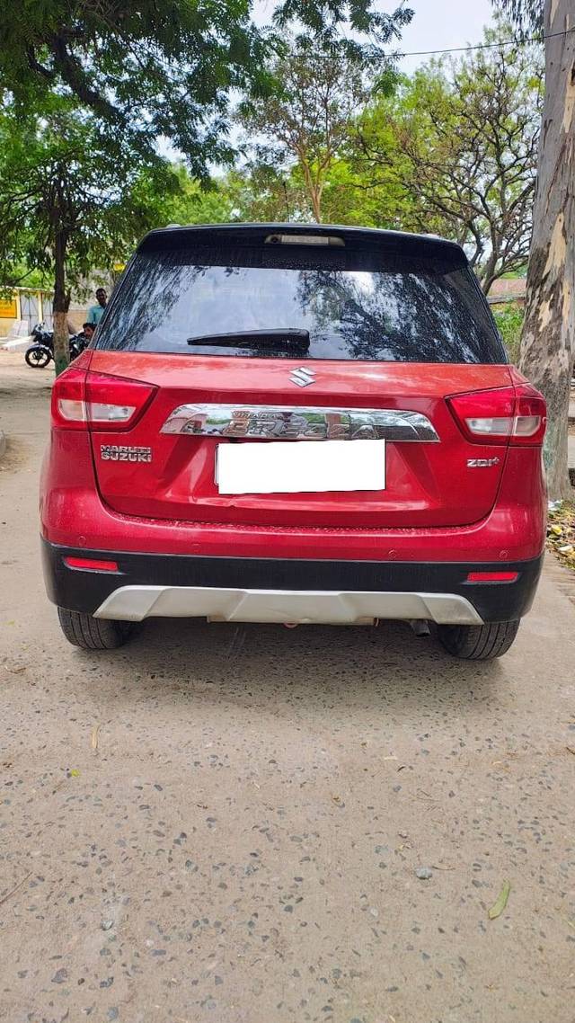 https://images10.gaadi.com/usedcar_image/4590899/original/processed_f8eac8a2ba006bf1e805ffc0a47a953e.jpg?imwidth=6402