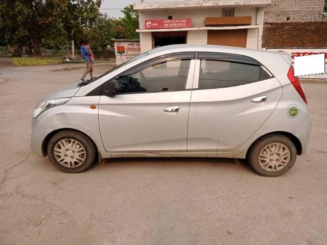 https://images10.gaadi.com/usedcar_image/4590918/original/processed_9e8cca7c-8671-43ed-8b63-b230d74a75d9.jpg?imwidth=6402