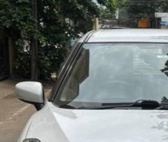 https://images10.gaadi.com/usedcar_image/4590919/original/processed_7ae3e40015e00a45afb3cd64d165d062.jpg?imwidth=6402