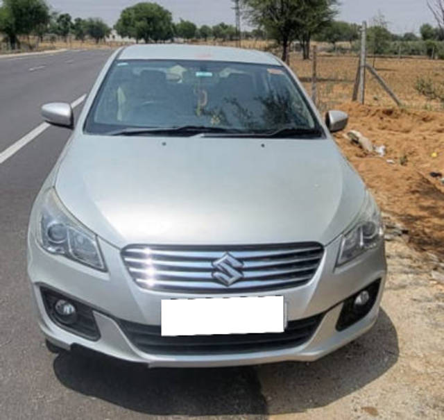 https://images10.gaadi.com/usedcar_image/4590926/original/processed_2fc79959-e11a-419a-8bf0-07f025503a0a.png?imwidth=6402