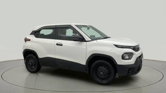 https://images10.gaadi.com/usedcar_image/4590935/original/9b54354aef4de0b2f8b7df96afe4ac61.jpg?imwidth=6400