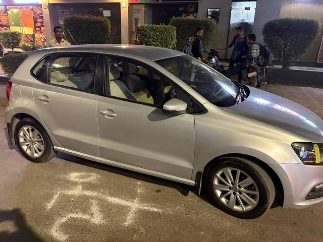 https://images10.gaadi.com/usedcar_image/4590953/original/processed_c2bb5c75-90e1-4e84-8162-98305418605c.jpg?imwidth=6400