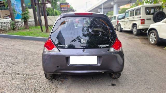https://images10.gaadi.com/usedcar_image/4590967/original/processed_48527a13-d1bb-41a1-b736-5ec0ab349997.jpg?imwidth=6401