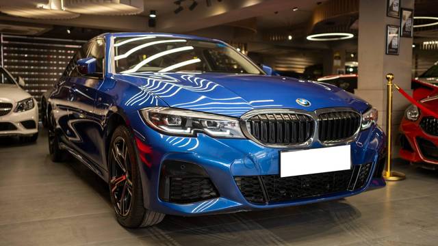 https://images10.gaadi.com/usedcar_image/4590968/original/processed_4748b368776fda50d03e7c20a56b7053.jpg?imwidth=6400