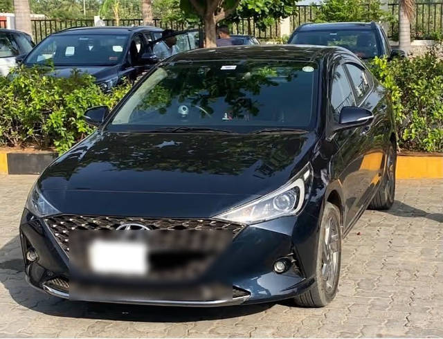 https://images10.gaadi.com/usedcar_image/4590969/original/ab0454ec-b202-4acc-9023-05e52b81253f.png?imwidth=6400
