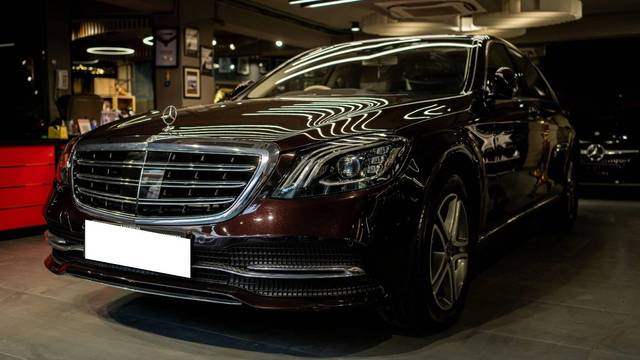https://images10.gaadi.com/usedcar_image/4590970/original/processed_4018502cc41af4afa102ea75194e0ddf.jpg?imwidth=6402
