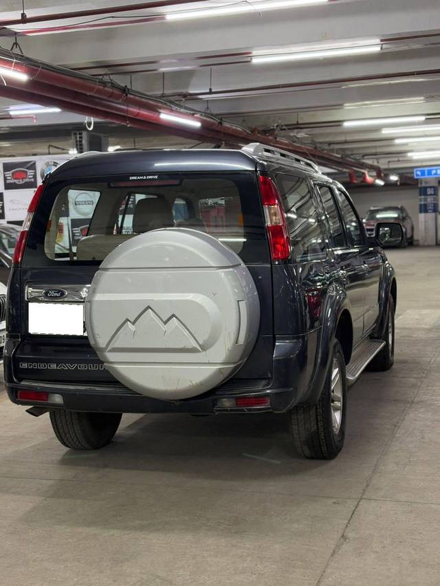 https://images10.gaadi.com/usedcar_image/4590986/original/processed_d13f219109f89d17d9d2ab00b9b95fb7.jpg?imwidth=6401