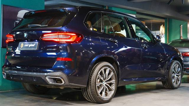 https://images10.gaadi.com/usedcar_image/4591010/original/c56dc932d681372b2e2db73b90562d2b.jpeg?imwidth=6402