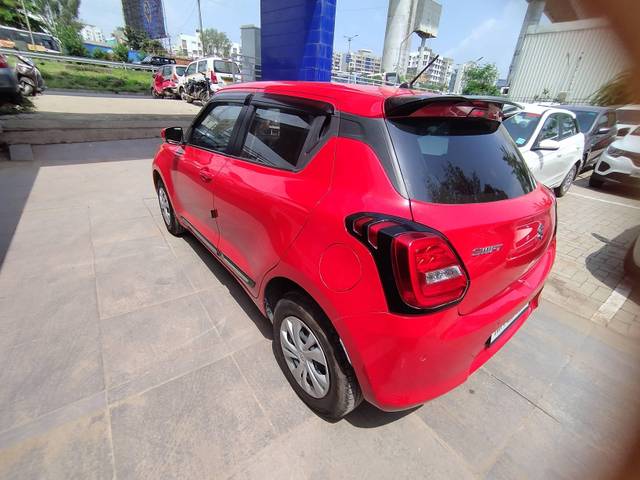 https://images10.gaadi.com/usedcar_image/4591024/original/processed_9fb0b9eb-facc-47c1-a69c-6022fe88129a.jpg?imwidth=6402