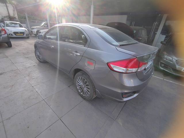 https://images10.gaadi.com/usedcar_image/4591031/original/processed_2d46f82d-aac1-41af-8438-bfd0dc8b8f27.jpg?imwidth=6402