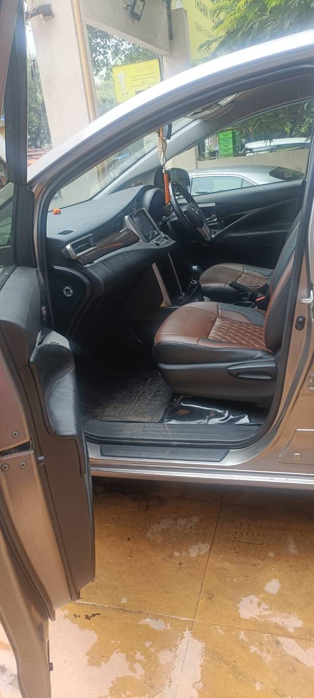 https://images10.gaadi.com/usedcar_image/4591047/original/201e715046614c10190a6ad2e4a40238.jpeg?imwidth=6401