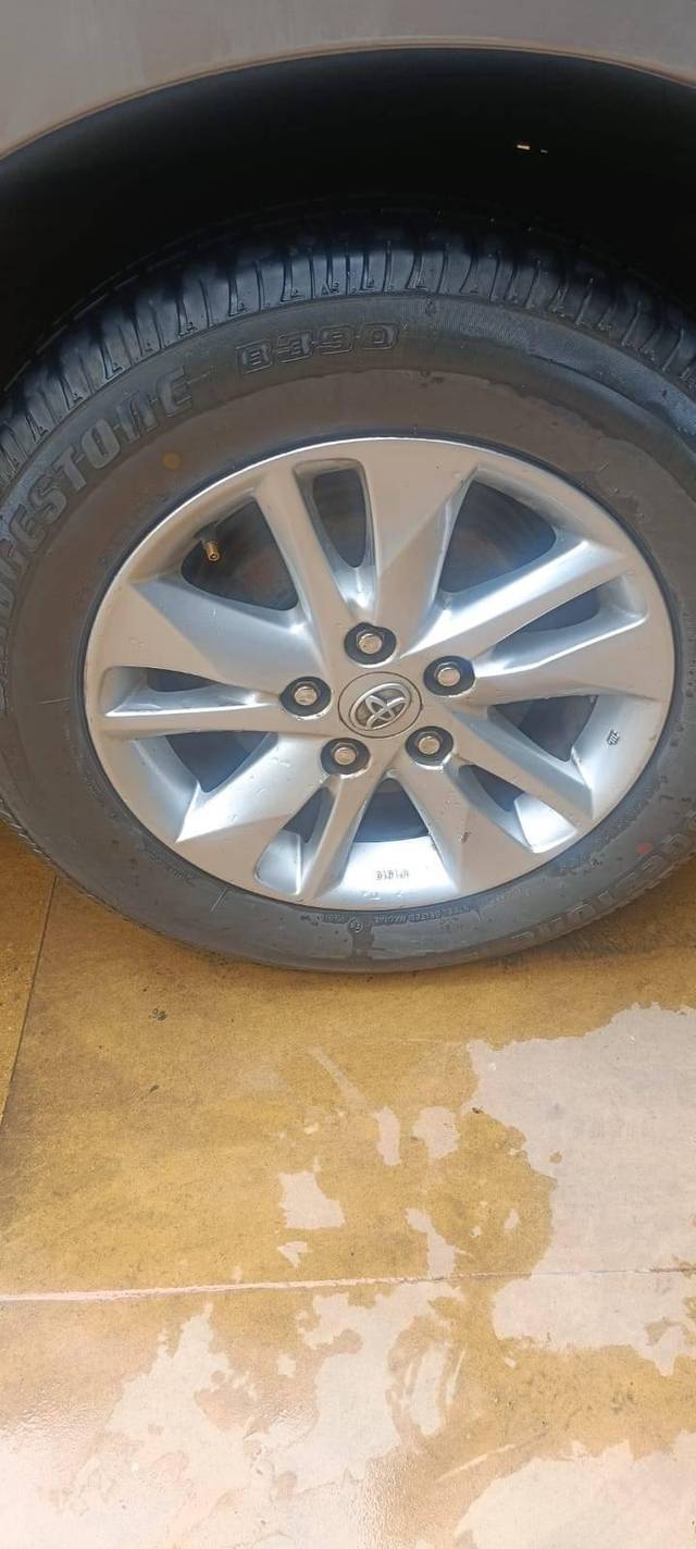 https://images10.gaadi.com/usedcar_image/4591047/original/processed_1ef71a2662d097b4e9b104f9f7ccf70e.jpeg?imwidth=6402