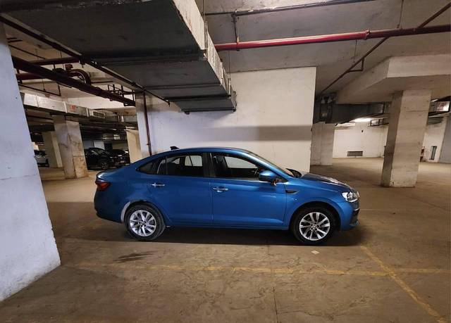 https://images10.gaadi.com/usedcar_image/4591077/original/processed_7a628ff5-7bd3-4ca1-a4f8-ed1bc9713039.jpg?imwidth=6401
