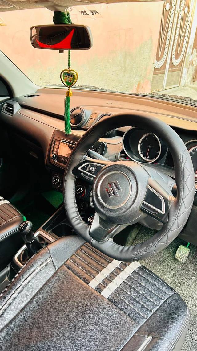 https://images10.gaadi.com/usedcar_image/4591088/original/processed_0442012d28df04b7877b8e6dafda32fb.jpg?imwidth=6400
