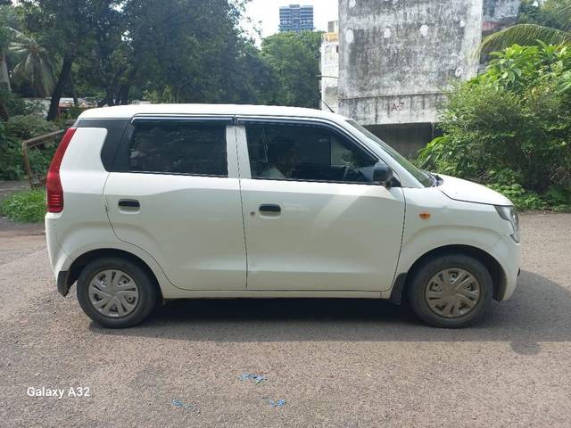 https://images10.gaadi.com/usedcar_image/4591090/original/processed_238fef95c64cb3db99439cd5915ab949.jpeg?imwidth=6401