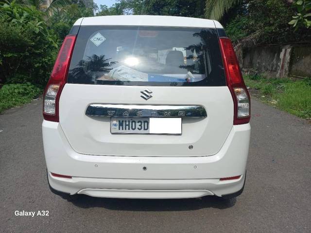 https://images10.gaadi.com/usedcar_image/4591090/original/processed_96830ae21f48e1ebc4f302786488a6b0.jpeg?imwidth=6402
