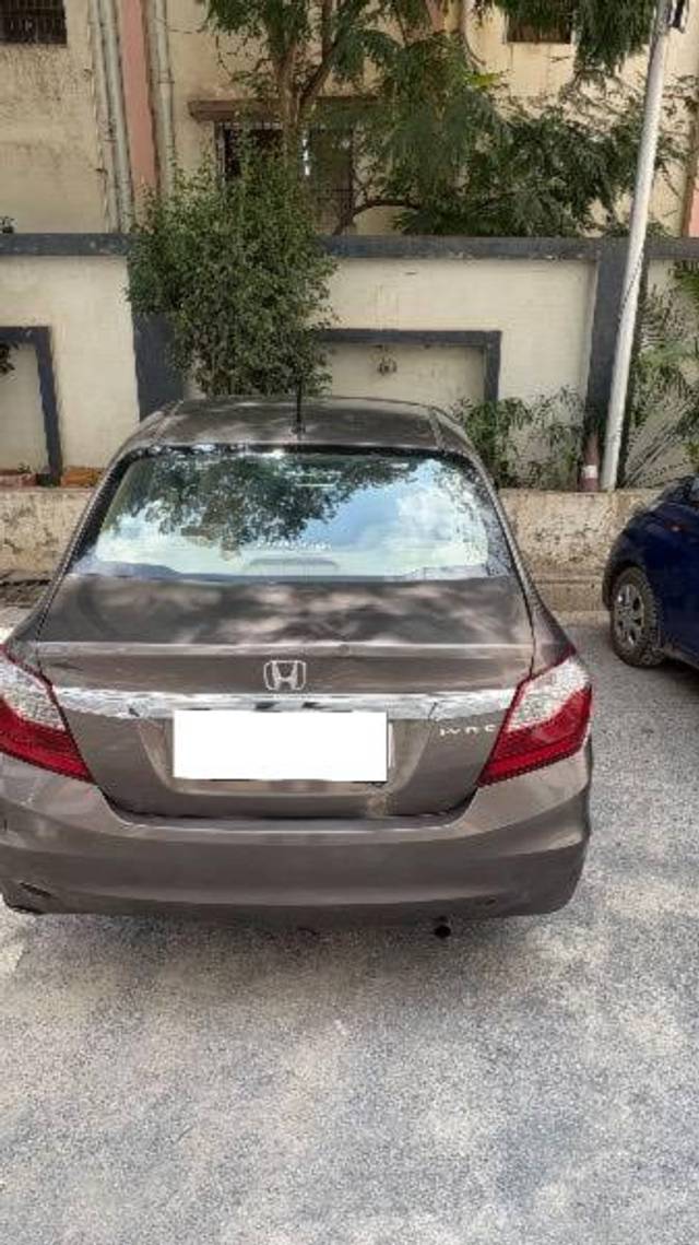 https://images10.gaadi.com/usedcar_image/4591124/original/processed_51cf3c86-d67a-4438-bf1e-8c79acfc8f8c.jpeg?imwidth=6402