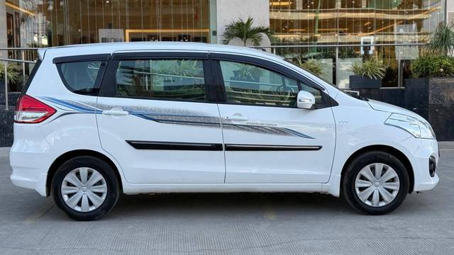 https://images10.gaadi.com/usedcar_image/4591127/original/processed_08eb9bb0fe04ce37f982fed612b0ba4a.jpg?imwidth=6401