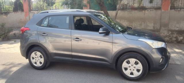 https://images10.gaadi.com/usedcar_image/4591128/original/42ad0609f35c1f801f241783c0750834.jpg?imwidth=6400