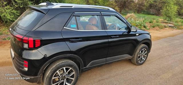 https://images10.gaadi.com/usedcar_image/4591135/original/processed_67a30e07-581e-4bc3-82bc-c92291a41532.jpg?imwidth=6401