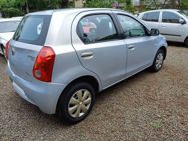 https://images10.gaadi.com/usedcar_image/4591142/original/processed_736aa5de01764e036b4a796a2b4e8f43.jpg?imwidth=6401