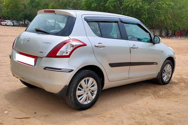 https://images10.gaadi.com/usedcar_image/4591147/original/processed_8d43e6669d1047f4020ecfebeea27e0d.jpg?imwidth=6402