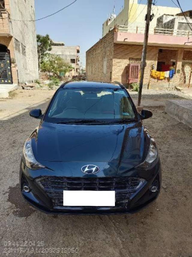 https://images10.gaadi.com/usedcar_image/4591156/original/processed_afcc5962-c266-4f2f-b611-8d32b04a8748.jpg?imwidth=6400
