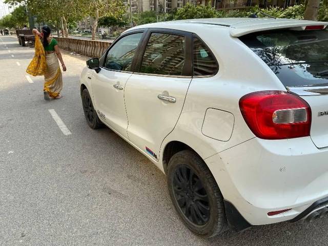 https://images10.gaadi.com/usedcar_image/4591160/original/processed_314d6e8f-3757-424f-8e6d-bc07af086093.jpeg?imwidth=6401