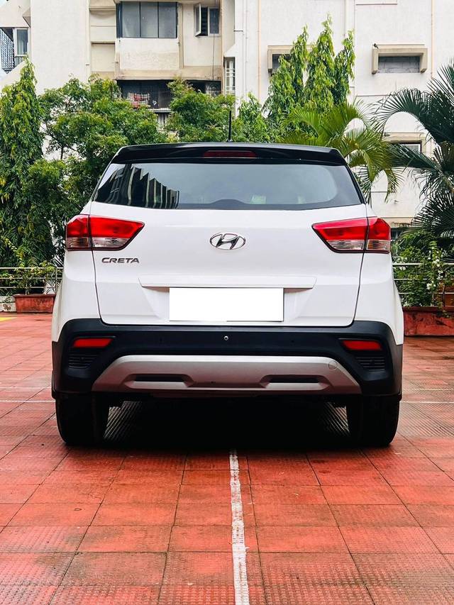 https://images10.gaadi.com/usedcar_image/4591163/original/processed_01f74acc6ef94d89f8ce0c30126a6810.jpeg?imwidth=6402