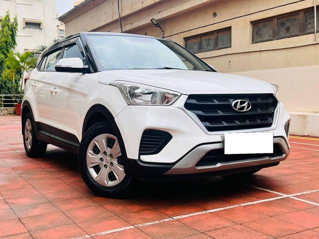 https://images10.gaadi.com/usedcar_image/4591163/original/processed_74067f361bb72eb38ab687ade83e1436.jpeg?imwidth=6400