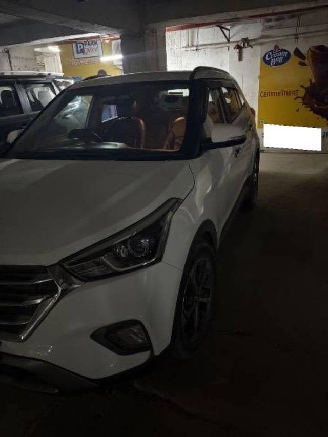 https://images10.gaadi.com/usedcar_image/4591226/original/processed_d2816315-abdc-40b3-9f4e-32667c55e690.jpeg?imwidth=6402