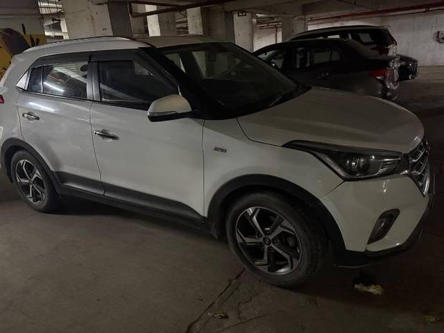 https://images10.gaadi.com/usedcar_image/4591226/original/processed_d35375df-20c7-41dc-a172-822516929163.jpeg?imwidth=6400