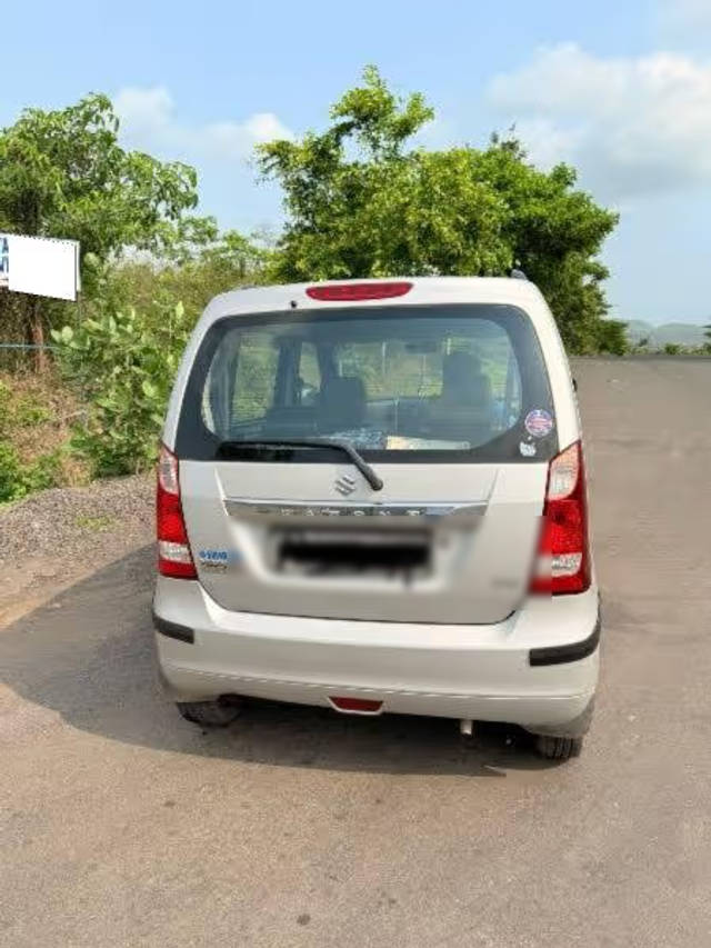 https://images10.gaadi.com/usedcar_image/4591230/original/6ea0e0f1-7244-450e-9dc4-f6a14b43435a.png?imwidth=6401