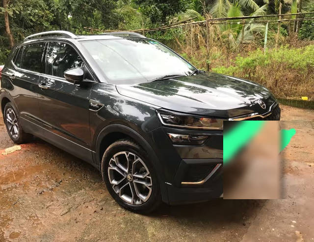 https://images10.gaadi.com/usedcar_image/4591246/original/65598233-a409-4b5c-ba79-791ef1f7bafb.png?imwidth=6400