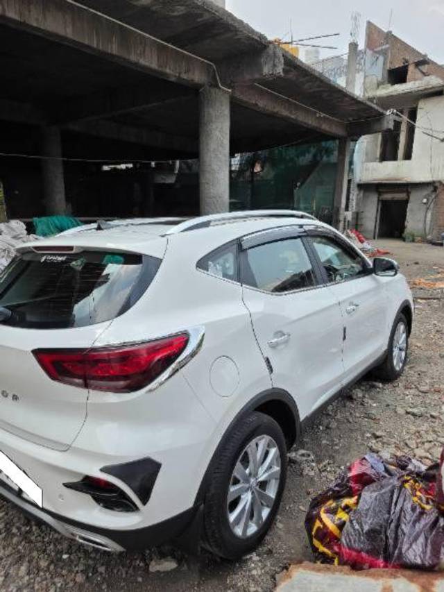 https://images10.gaadi.com/usedcar_image/4591256/original/processed_287658a5-8472-4959-b247-9d109f7ecb59.jpg?imwidth=6401