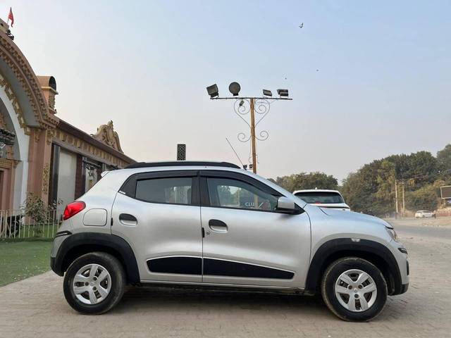 https://images10.gaadi.com/usedcar_image/4591258/original/processed_a4409f8f17630586e951f7e901cfb53c.jpg?imwidth=6401