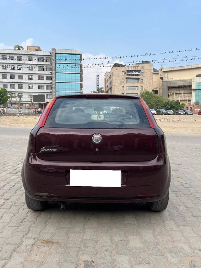 https://images10.gaadi.com/usedcar_image/4591262/original/processed_a146b702140c38f7706e5d0c5075de33.jpg?imwidth=6402