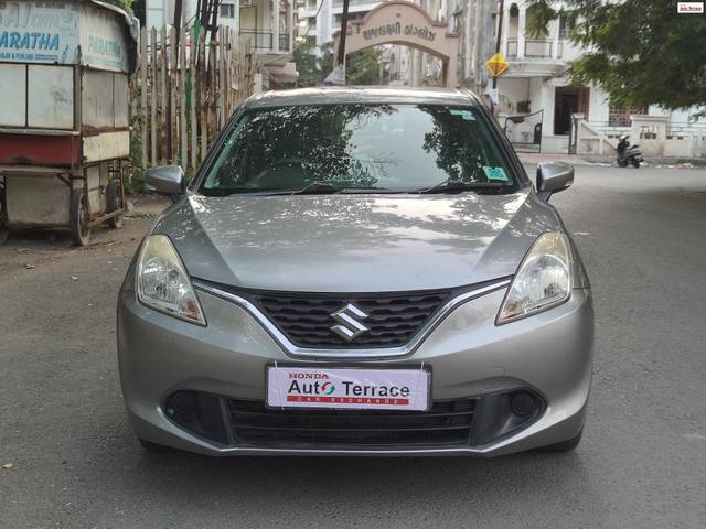 https://images10.gaadi.com/usedcar_image/4591263/original/df9cd93ea189169d94bf38dc7db45e72.jpg?imwidth=6400