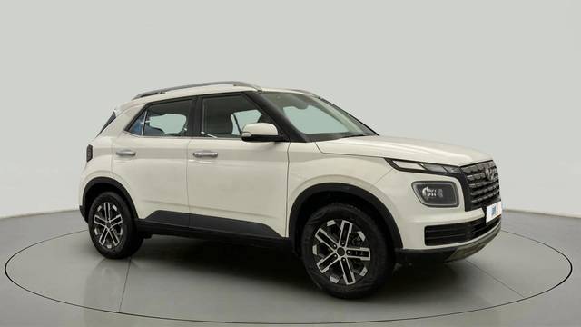 https://images10.gaadi.com/usedcar_image/4591265/original/4d71e415aa7da1df83af043bdffcfb50.jpg?imwidth=6400