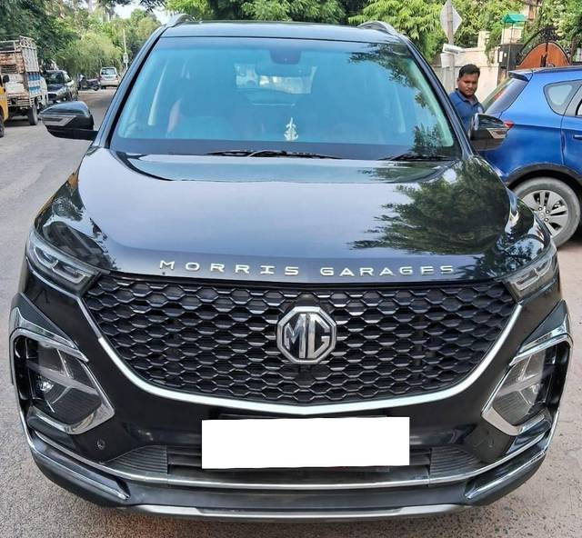 https://images10.gaadi.com/usedcar_image/4591274/original/processed_eab48b7b65de354a2a6ae9d18dff407e.jpg?imwidth=6400