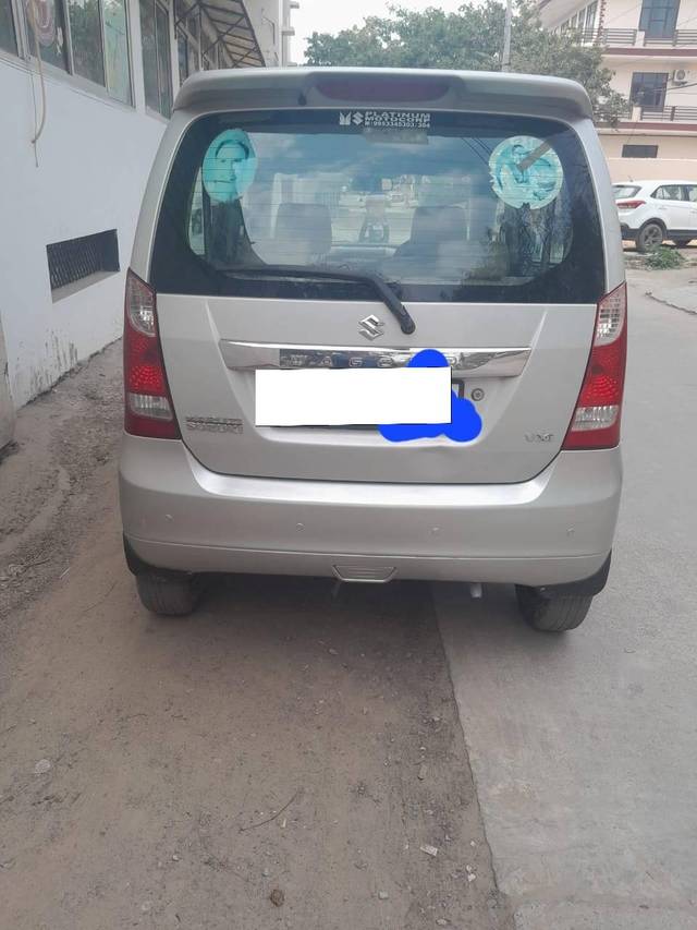 https://images10.gaadi.com/usedcar_image/4591275/original/processed_7041402762156f789de992678578e18c.jpg?imwidth=6402