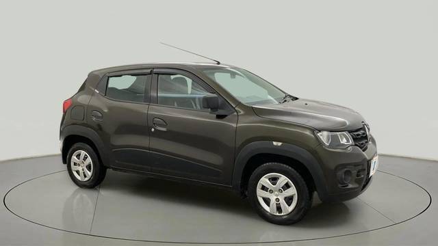 https://images10.gaadi.com/usedcar_image/4591278/original/825d61b4d07088c4ac97a6b35dee9004.jpg?imwidth=6400