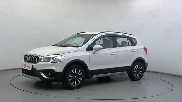 https://images10.gaadi.com/usedcar_image/4591283/original/1c41de5acb3a08c6c4069f864589b63e.JPG?imwidth=6400