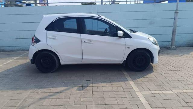 https://images10.gaadi.com/usedcar_image/4591307/original/processed_a908787aeba6cdd614bf3964b5acc85c.jpg?imwidth=6401