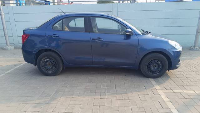 https://images10.gaadi.com/usedcar_image/4591357/original/d21d0bf7b57e42b27bebc0d40cd43c39.jpeg?imwidth=6401